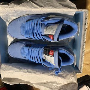 Never worn Jordan 4 Retro University Blue US mens size 11